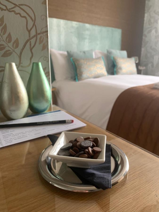 Ramsey House - Luxury Licensed B&B - Parking And Guest Lounge St. Davids  Bagian luar foto