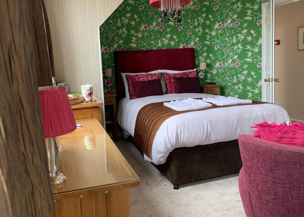 Ramsey House - Luxury Licensed B&B - Parking And Guest Lounge St. Davids  Bagian luar foto