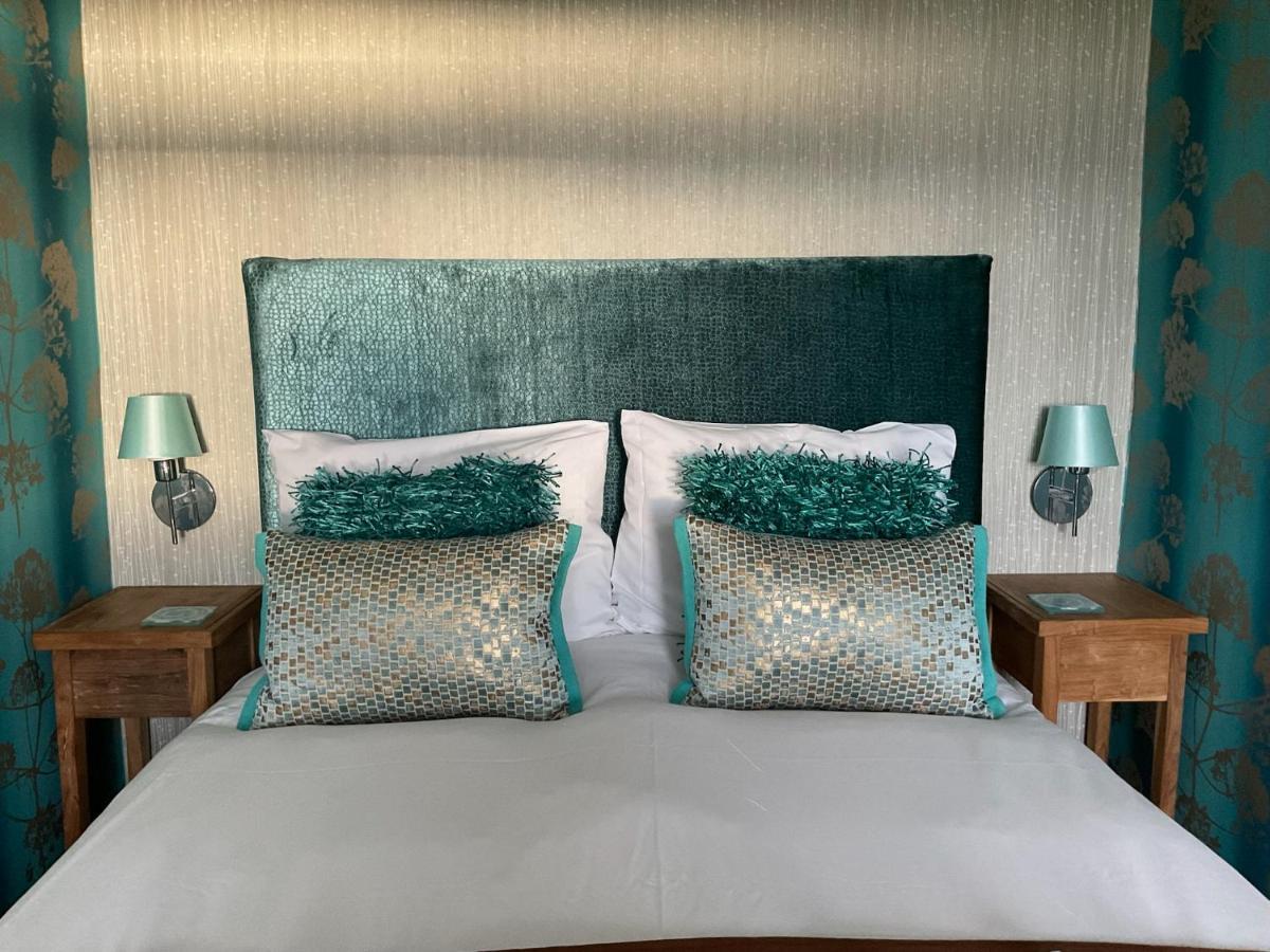 Ramsey House - Luxury Licensed B&B - Parking And Guest Lounge St. Davids  Bagian luar foto