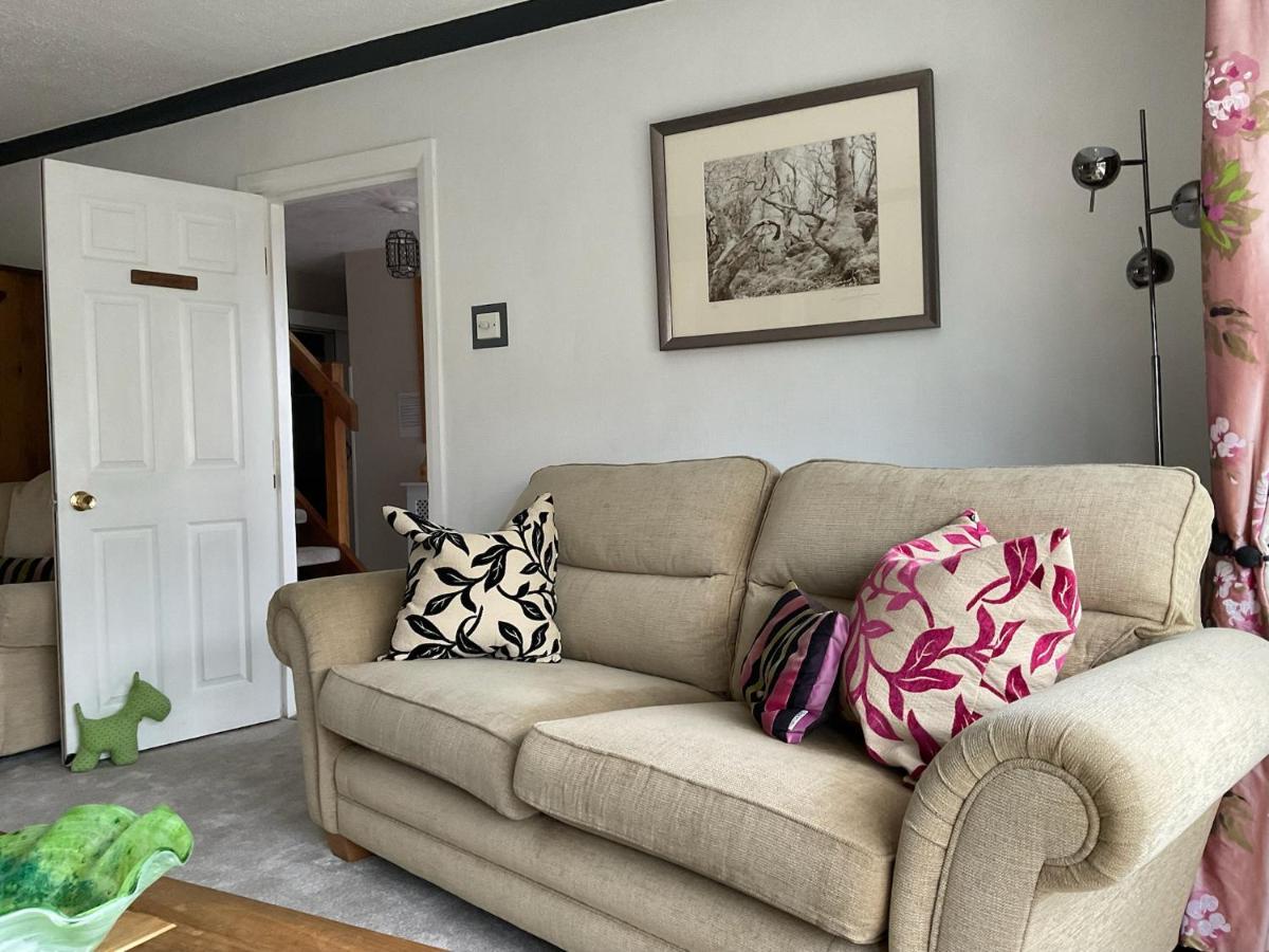 Ramsey House - Luxury Licensed B&B - Parking And Guest Lounge St. Davids  Bagian luar foto