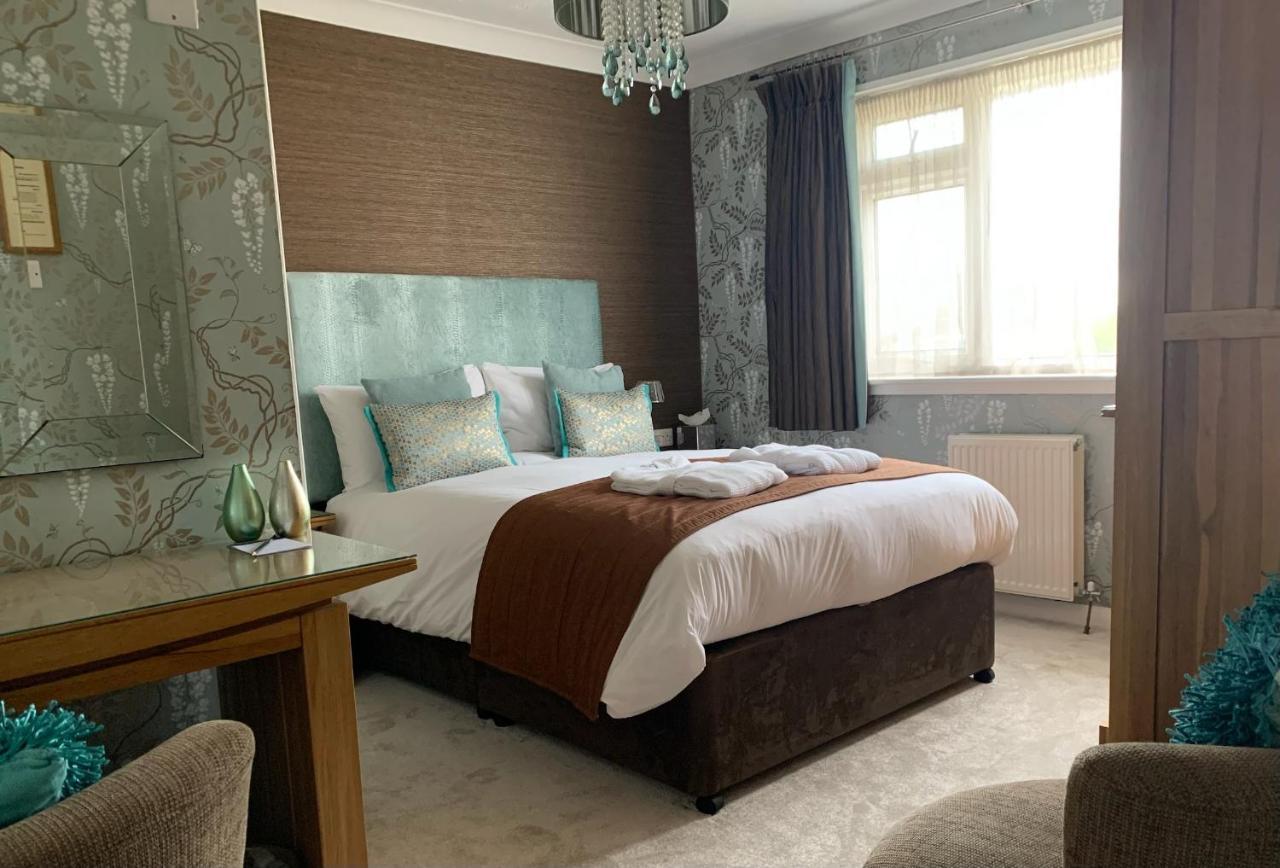 Ramsey House - Luxury Licensed B&B - Parking And Guest Lounge St. Davids  Bagian luar foto