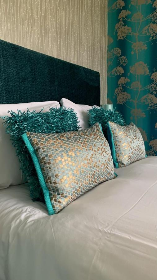Ramsey House - Luxury Licensed B&B - Parking And Guest Lounge St. Davids  Bagian luar foto